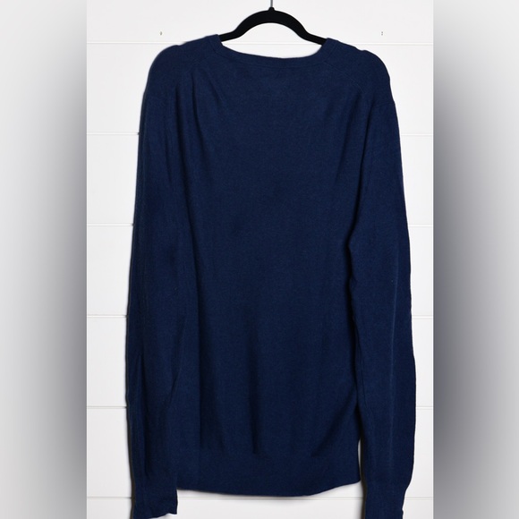 Men’s J Crew Navy Blue100% Cotton Sweater - Picture 2 of 4